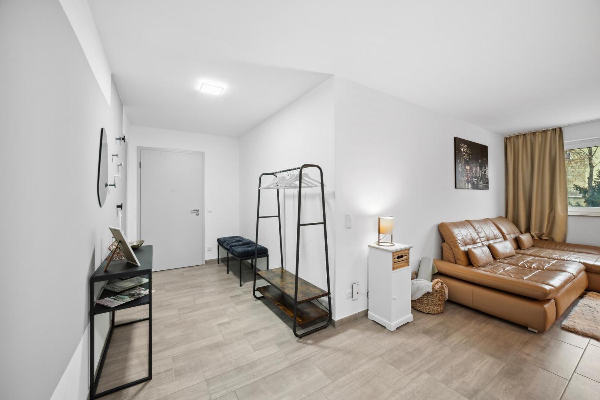 באיירוט Sali Homes Spacious Apartment With Terrace In City Center מראה חיצוני תמונה