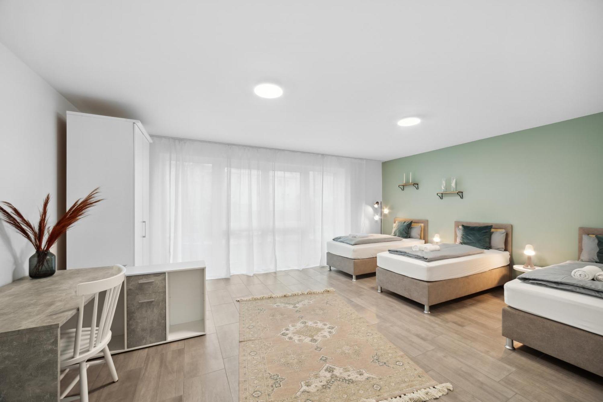 באיירוט Sali Homes Spacious Apartment With Terrace In City Center מראה חיצוני תמונה