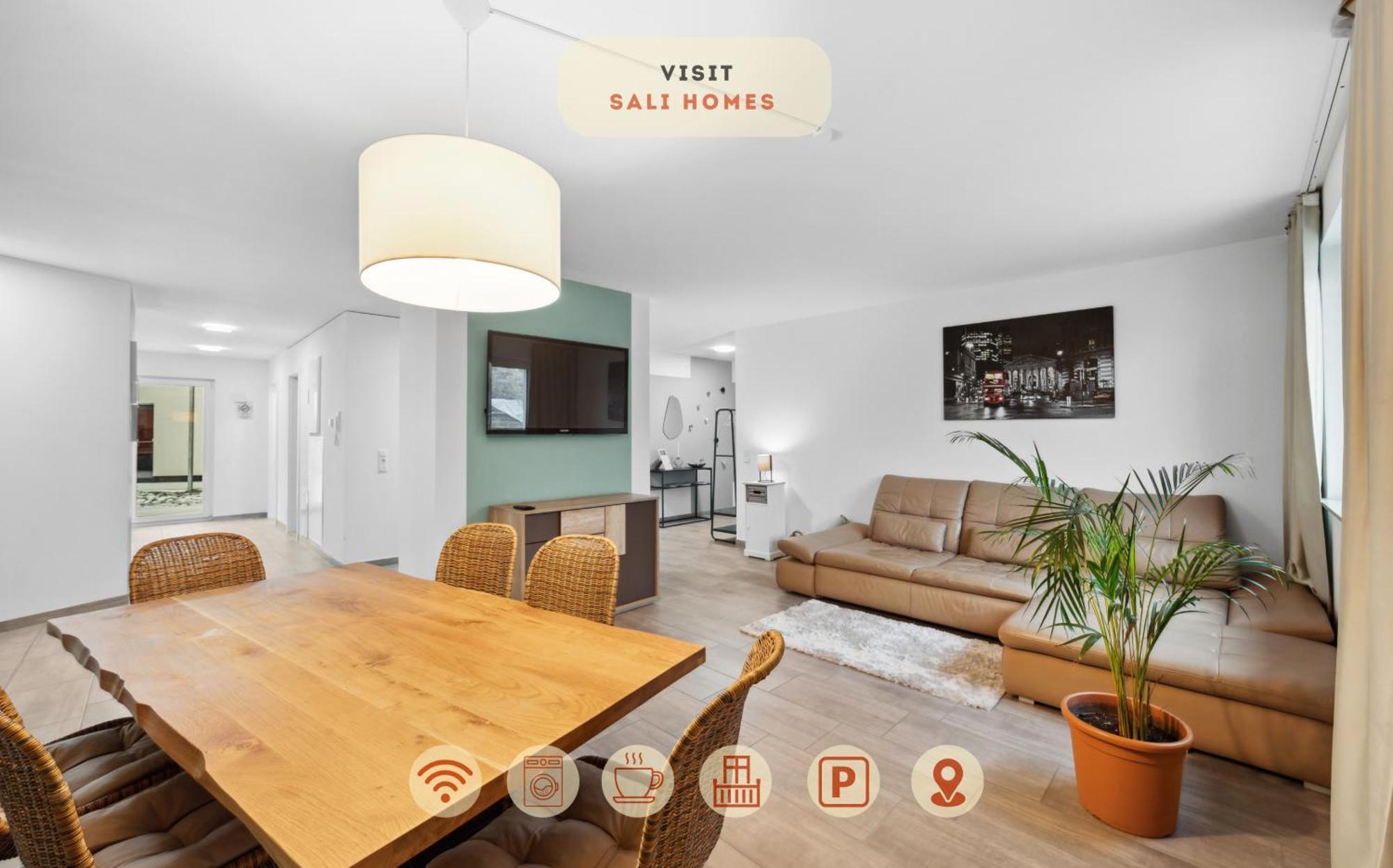 באיירוט Sali Homes Spacious Apartment With Terrace In City Center מראה חיצוני תמונה